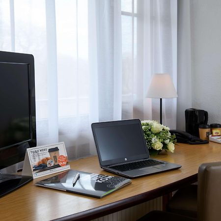 แคมพาไนล์ โฮเต็ล แอนด์ เรสเทอรองค์ รอทเทอร์แดม โอสท์ Hotel รอตเตอร์ดัม ภายนอก รูปภาพ