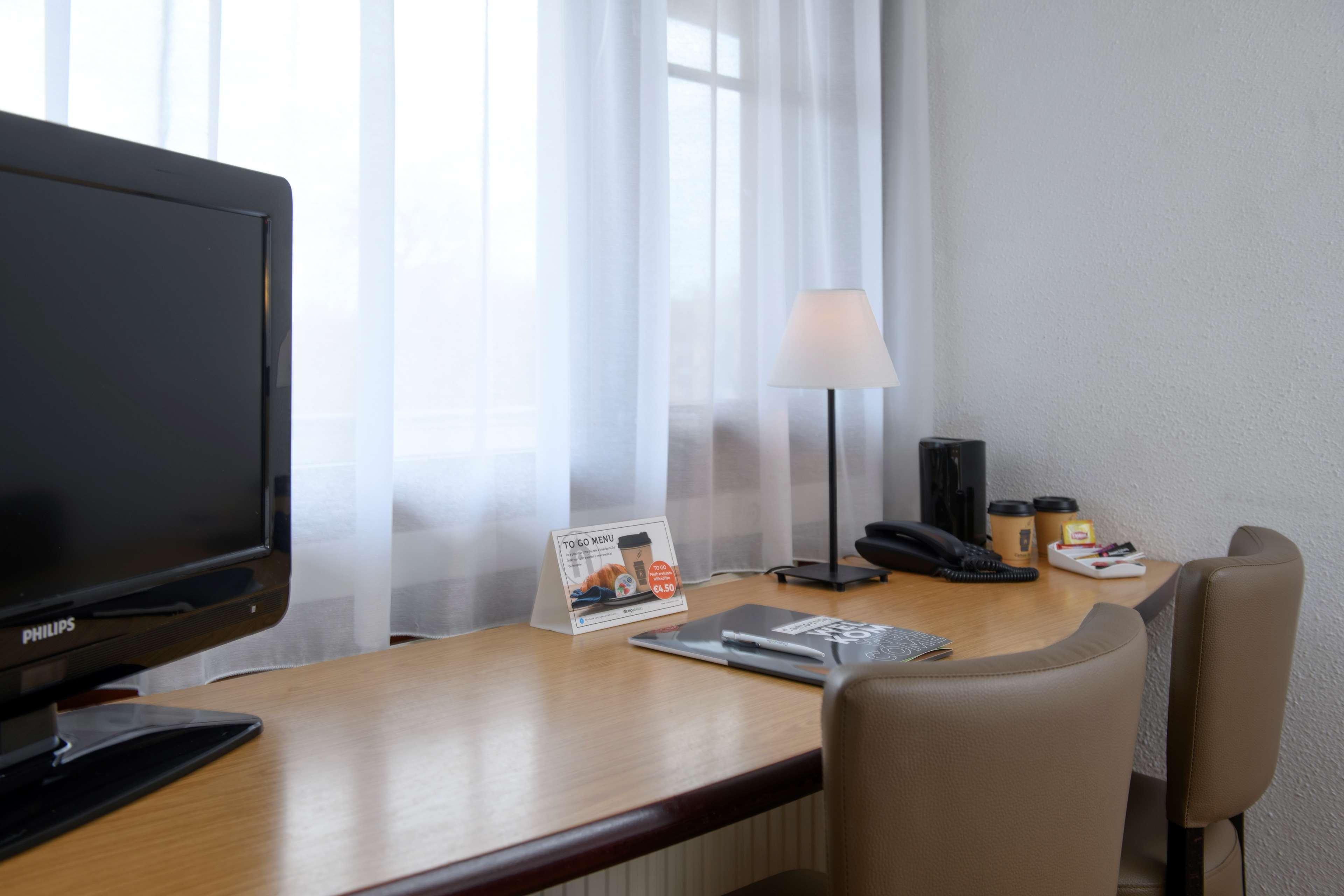 แคมพาไนล์ โฮเต็ล แอนด์ เรสเทอรองค์ รอทเทอร์แดม โอสท์ Hotel รอตเตอร์ดัม ภายนอก รูปภาพ